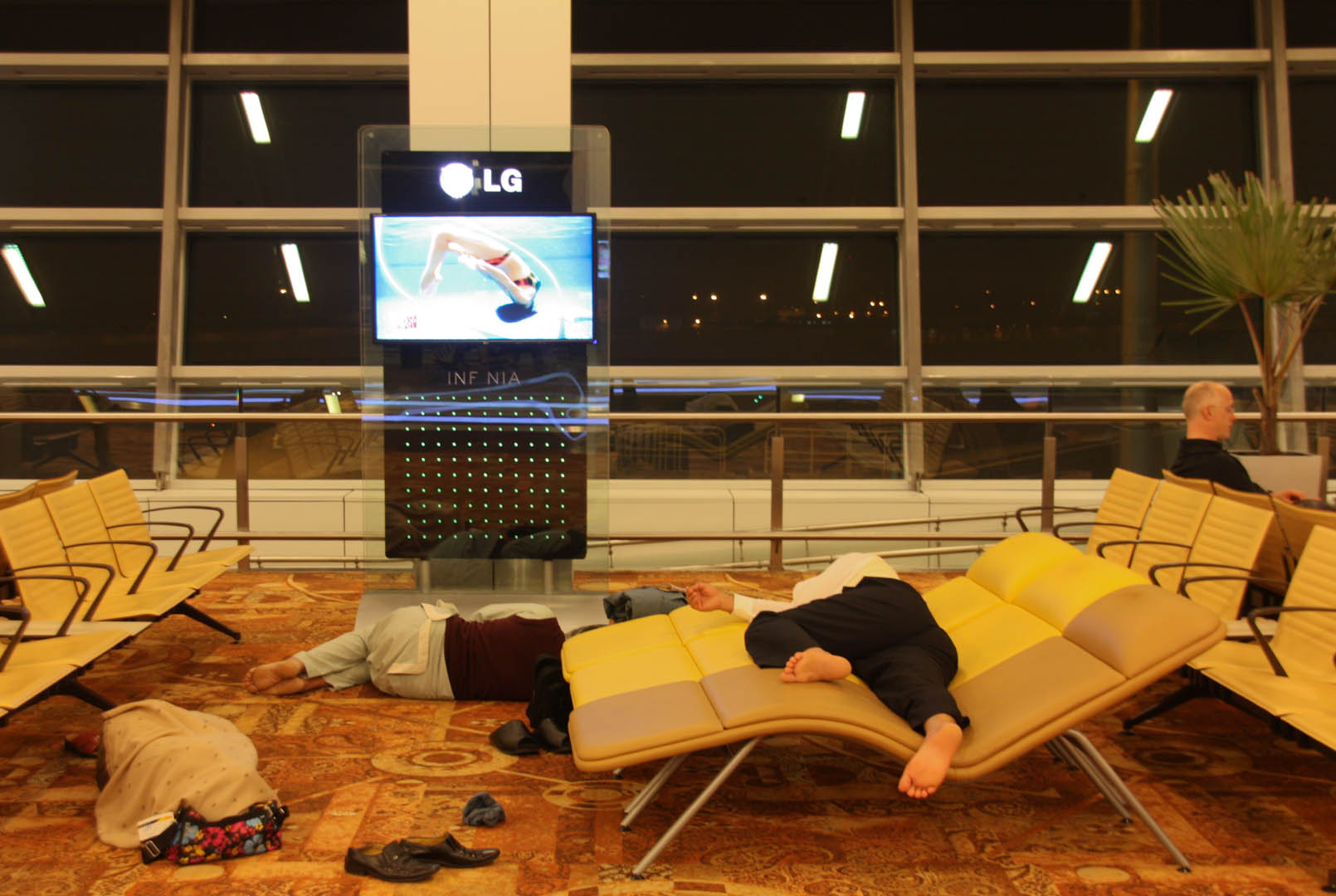 Schlafende am Delhi Airport