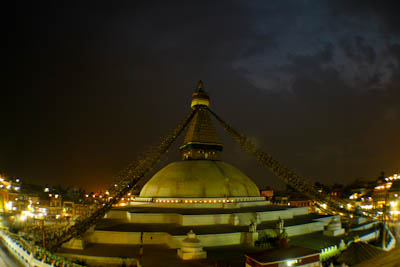 Bodnath Stupa bei Nacht